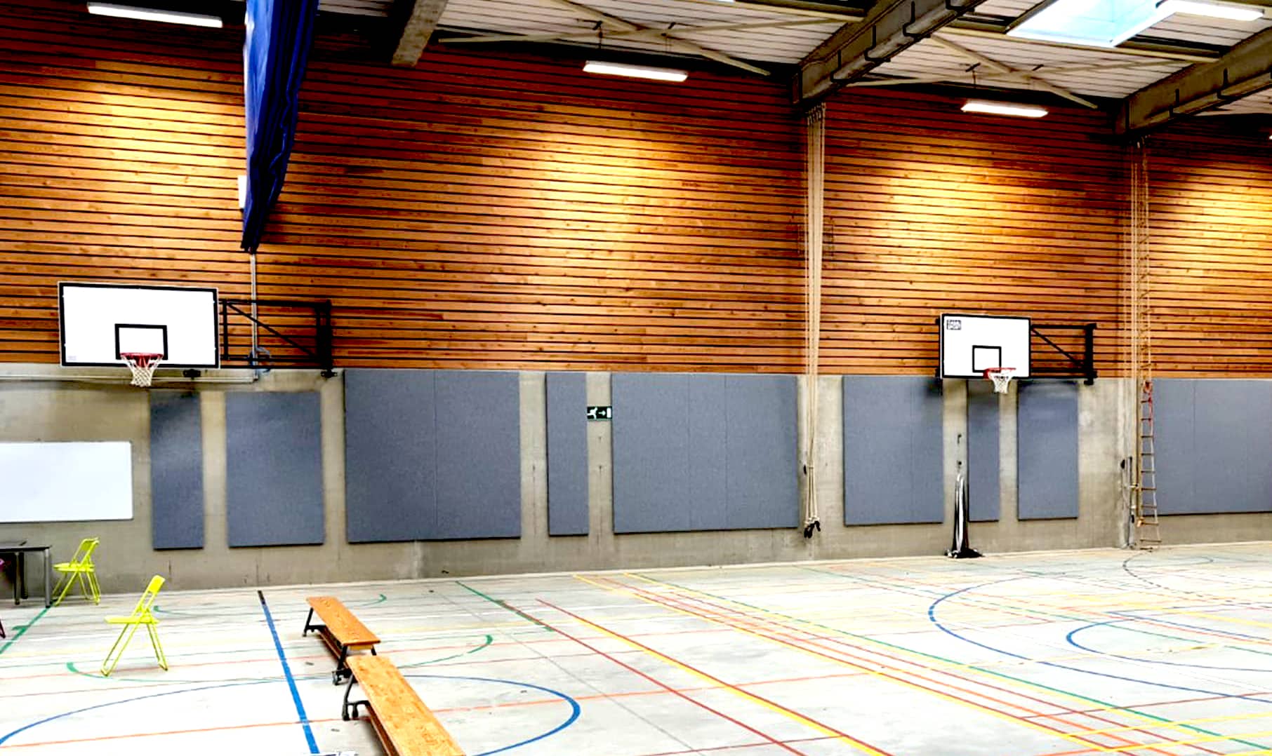 Akoestiek verbeteren in sporthallen of sportschool Akoestiek verbeteren in sporthallen of sportschool