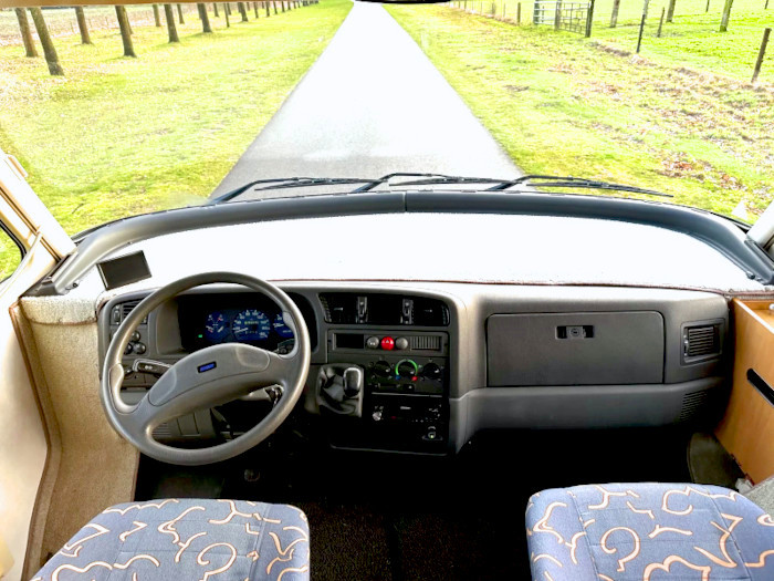 Dashboard in voertuigen isoleren Dashboard in voertuigen isoleren