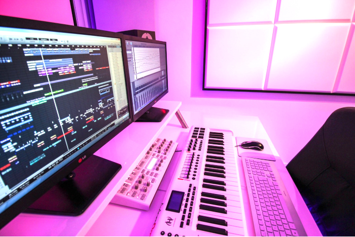 Studio & Hifi: akoestiek, geluidsisolatie en studiodeuren