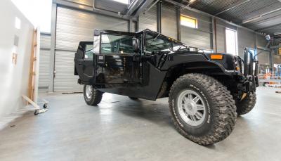 Showcase Hummer deel 3: geluidsisolatie en ontdreuning van een Hummer H1