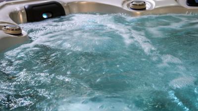 Genieten van Jacuzzi zonder geluidoverlast